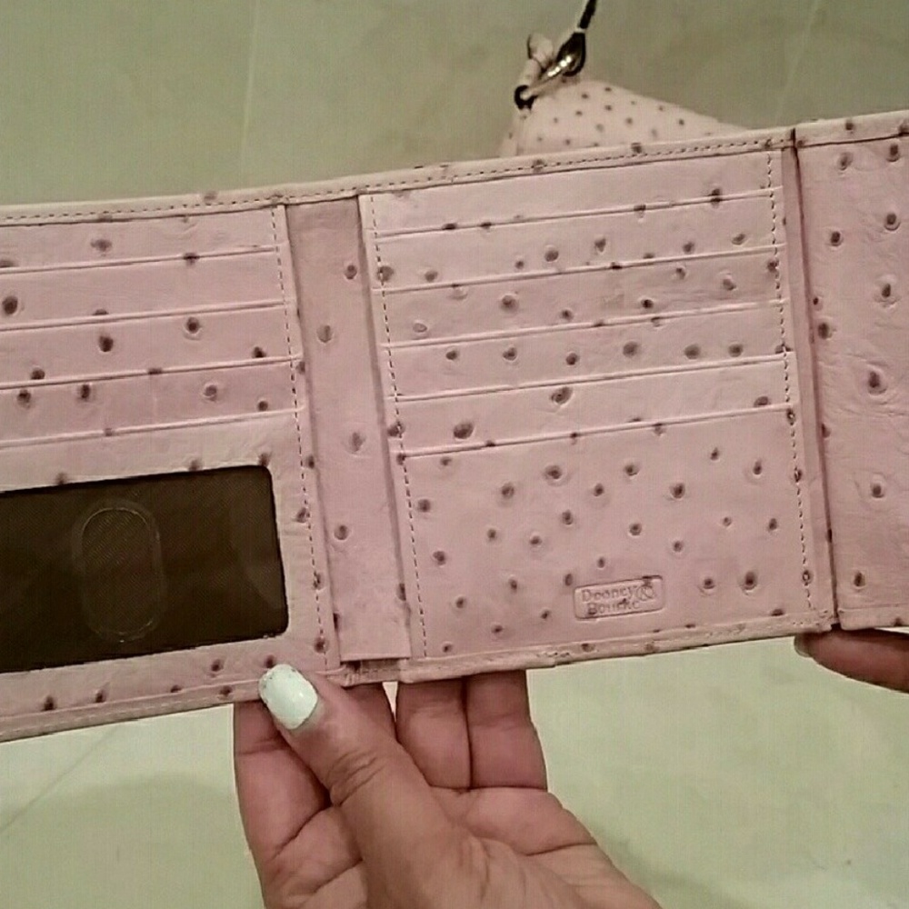 Dooney and Bourke wallet
